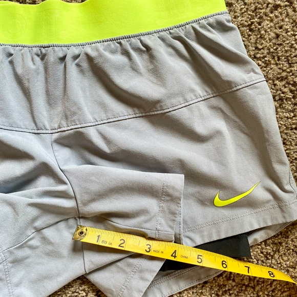 Nike Women's Dri-Fit Running Shorts - Picture 7 of 7